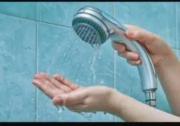 DUCHAS DE MANO CON MANGUERA EN BAYAMO GRANMA